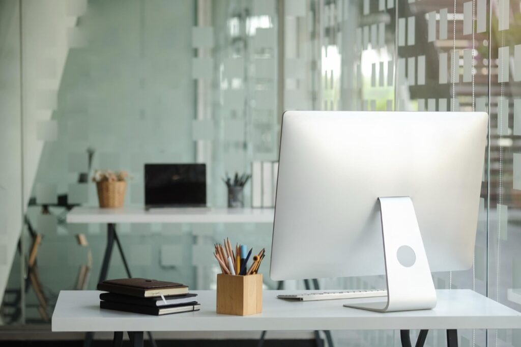 Przedstawiona konfiguracja HP Z2 G9 wyróżnia się wysoką przydatnością w kontekście projektowania zasobów 2,5D.